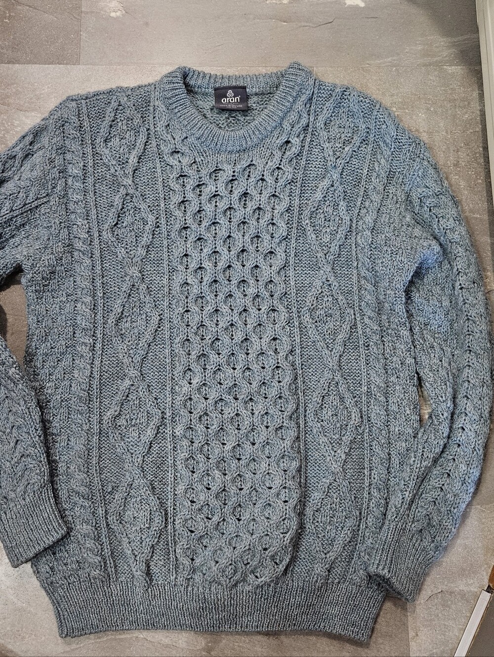 Aran Woollen Mills Crewneck Cable Knit Long Sleeve Wool Sweater. Blue & Grey. L.